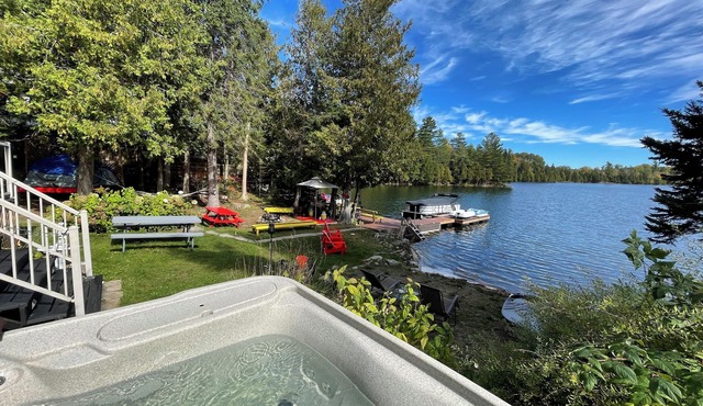 Jani's Lakeview Cottage, Jani's Lakeview Cottage 12-20 Guest