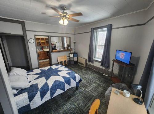 K5 2nd Floor Studio Near MTU, Keweenaw, Great Rates