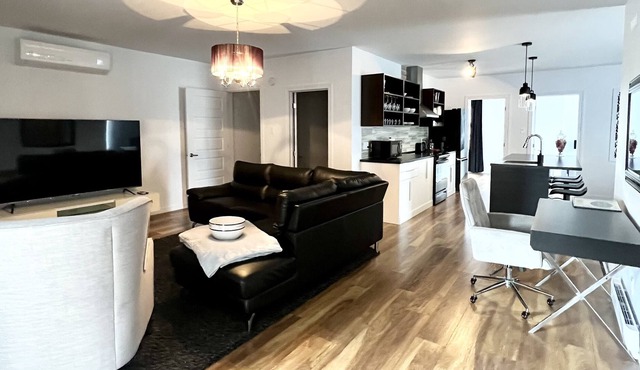 L'ODYSSÉE Superb accommodation ideal for gathering, can accommodate 8 people