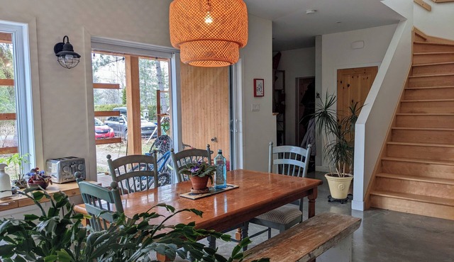 Lac d'Argent access, bike path, walking village, Eastman, Eastern Townships (31 nights)