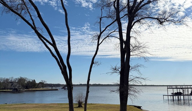 Lake front home in Star Harbor Lakeside 9 Getaway