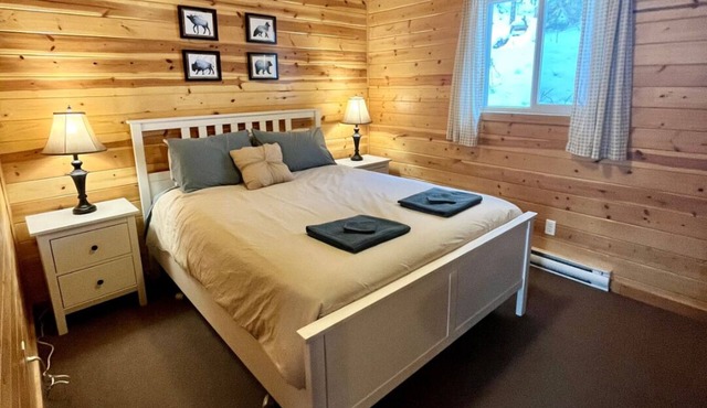 Lakeside Cabin with Shared Hot Tub and Sauna!