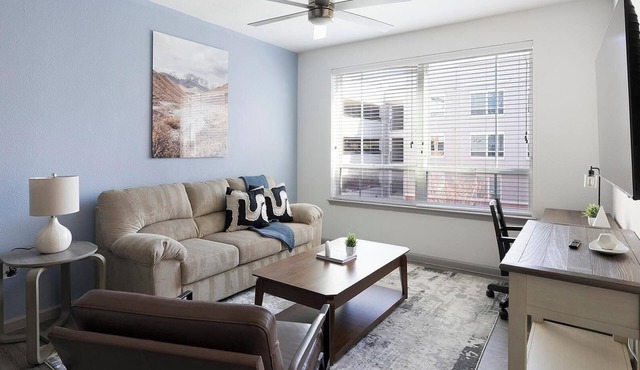 Landing | Chic 2BD, Clubhouse, Gym