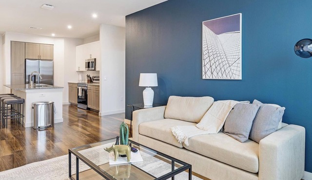 Landing | Incredible 2BD, Pool, Clubhouse