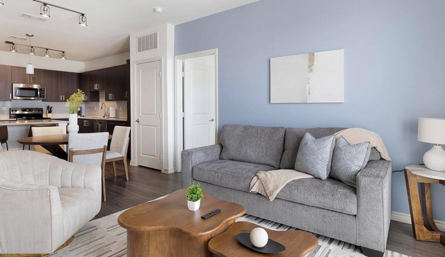 Landing | Modern 2BD, Gym