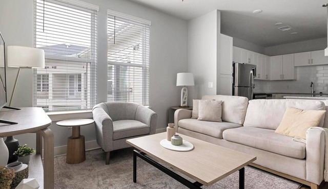 Landing | Stunning 1BD, Clubhouse, Pool