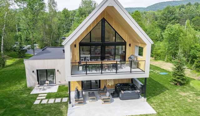 Le Østa |Construction 2024| Hot Tub | Bromont 5kmn