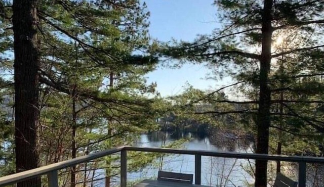 Le Blanchon-Waterfront-P'tit Lac Brompton