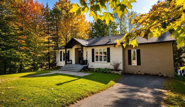 Le Panda | Relaxing chalet with spa, lakefront