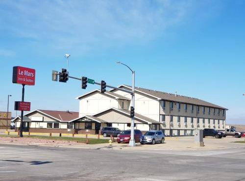 Le Mars Inn and Suites