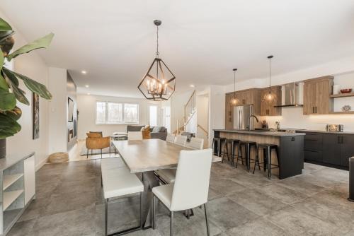 Le Memph Chouette spacious comfortable condo cottage eco responsible 3 bedrooms private garage - hot tub & pool Memphrémagog Lake