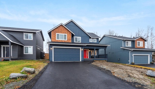 LE2: 4-bedroom 3,5 bathroom house in gorgeous Anchorage neighborhood
