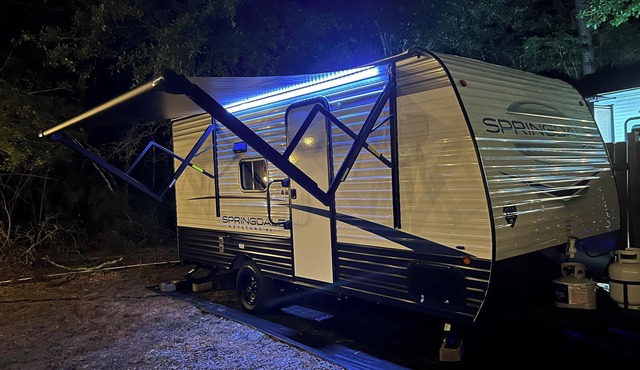 Little Jolly Camper 30+days MTR For The Working Class No Cleaning Fee