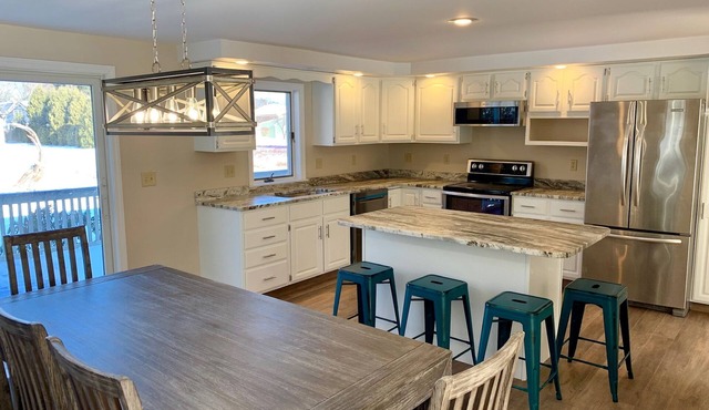 LOCATION! LOCATION! 1/2 mile walk to beach and downtown. in Ogunquit