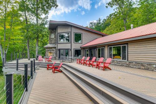 Luxe Cabin Compound 4 Mi to Cameron State Forest!