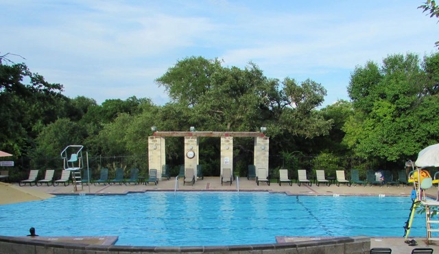 Luxe Ranch-5 BR, 3200 SF, Deck, Pools, Grill, Fire Pit, Office, Lakes, Domain,Q2