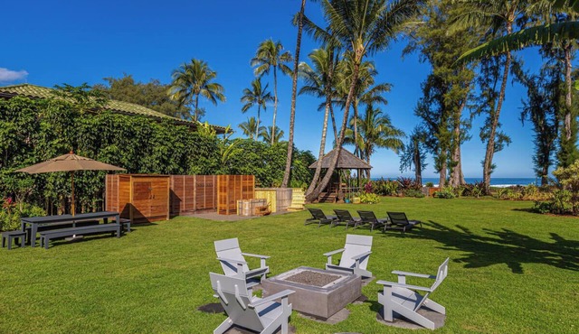 Luxurious Beachfront Retreat