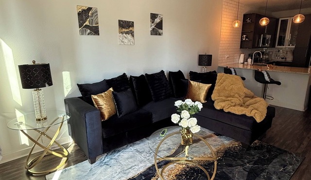 Luxury 1B Downtown Dallas Cityview + Pool