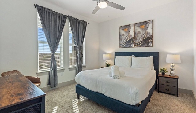 Luxury 2BD/2BA Next to Airport ty5l