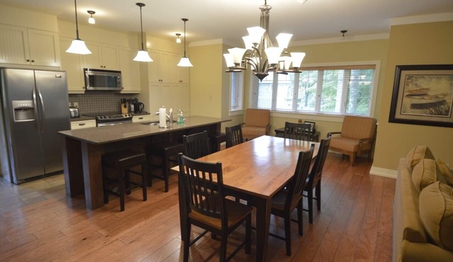 Luxury Villa at Wolfe Springs Golf & Waterfront Resort