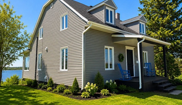 Maison Claudette: on the banks of the St. Lawrence River