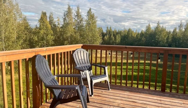 Marvelous 3-bedroom/2 bath Retreat Near Big Lake AK - Scenic Views & Big Deck