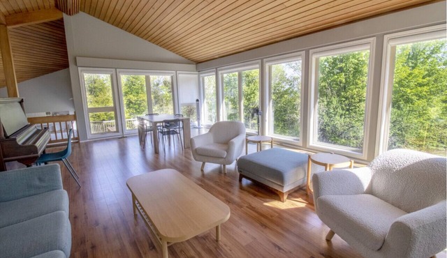 Modern 5 Bedroom Farmhouse - House Access Only