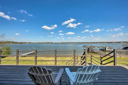 Modern Cedar Creek Lake Retreat w/Panoramic View!