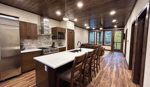 Modern Luxury Condo with River Views in Cooper Landing