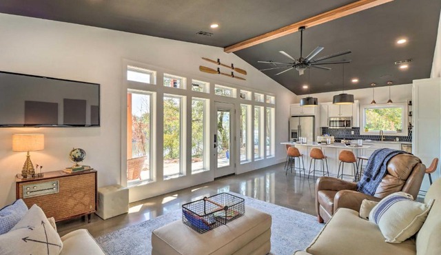 Modern Norfork House w/Patio on White River!