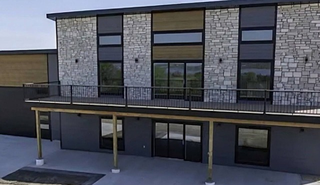 Modern Riverfront Escape, Crofton, NE – Lower Level Suite
