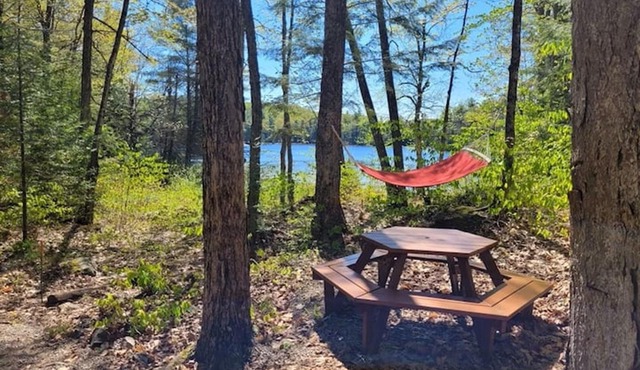 Mont Cascade Lakefront Villa - 30 minutes from Ottawa ; ski hill ; Boating ;
