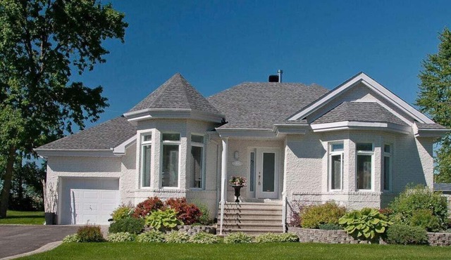 Montreal Top Vacation Home