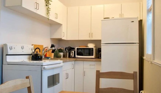 NEW Affordable Studio, perfect for work travellers, Smart TV, Parking, WiFi