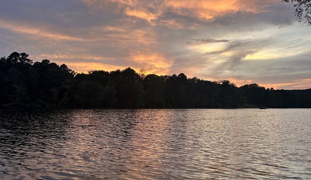 NEW! Clearwater Golden Escape on Lake Hamilton