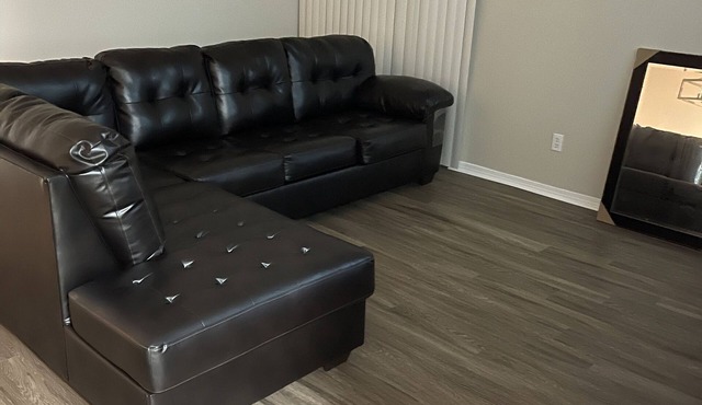 Nice quiet area that 12 minutes from downtown New Orleans