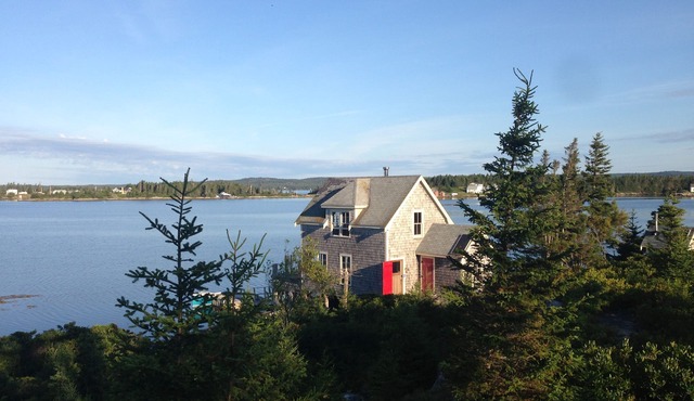 Oceanfront cabin on the La Have Islands