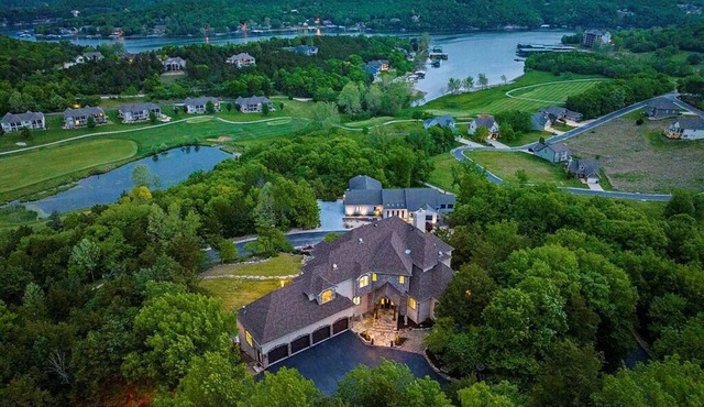 Old Kinderhook Castle in Gated Golf Community of Old Kinderhook