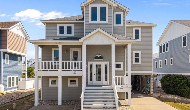Only 70 Steps to beach access! Elevator! Heated Pool! Pets, Pool Table, Hot tub