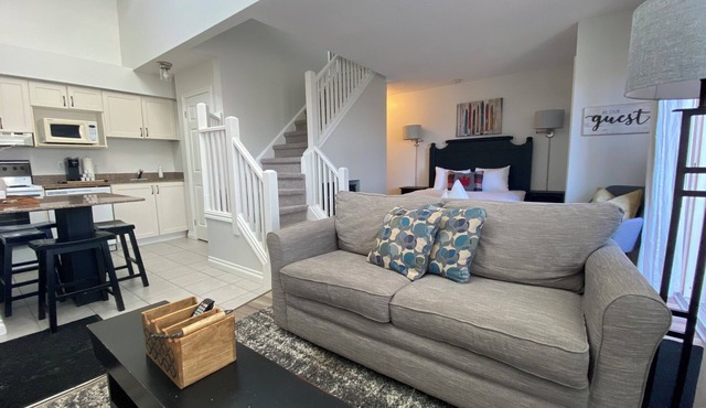 Open Loft Condo at Blue Moutain