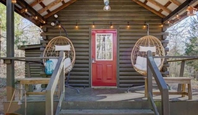 Ouachita Crystal Cabin in the Woods