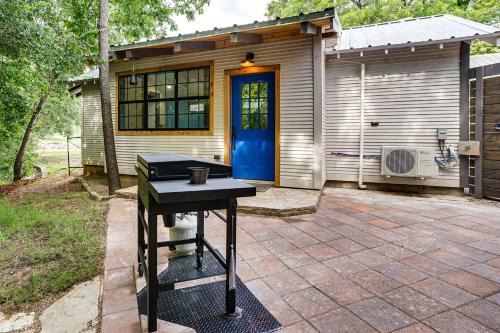 Paluxy Riverfront Couple’s Studio on Over 2 Acres!