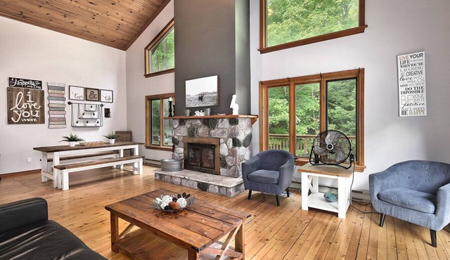 Paradise Retreat * Wilderness * Sauna * Hot Tub *