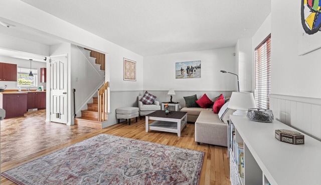 Peaceful 3BR Home/Charming Backyard/Aylmer