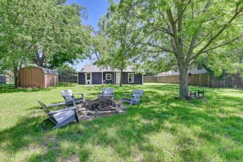 Pet-Friendly Home w/1-Acre Yard in Aubrey