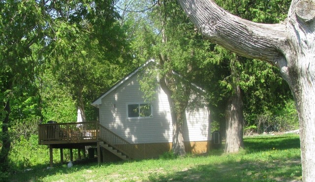 Pine Cottage at Shiloh Cottages - Fenelon Falls