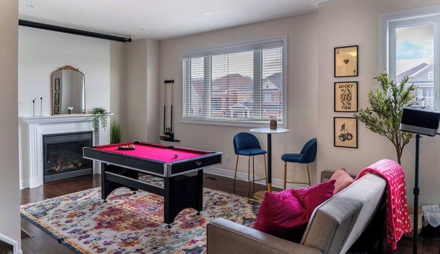 Pool Table/Ping Pong/Projector/Darts/Fire Table