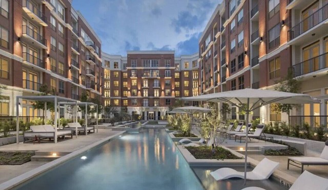 Pool View Furnished Apartment in Spring, TX