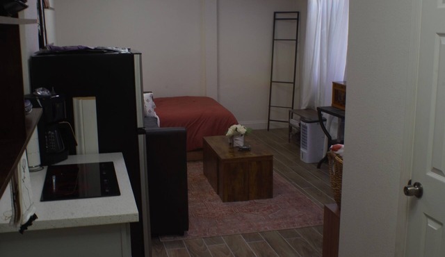 Prívate studio with personal patio in Phoenix