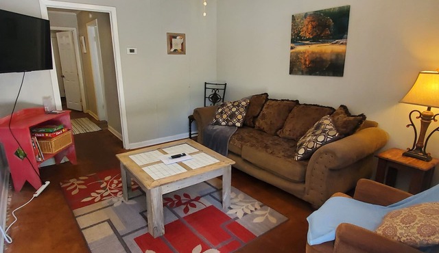 Precious, comfortable, affordable -2 Bedroom 1 Bath Apartment